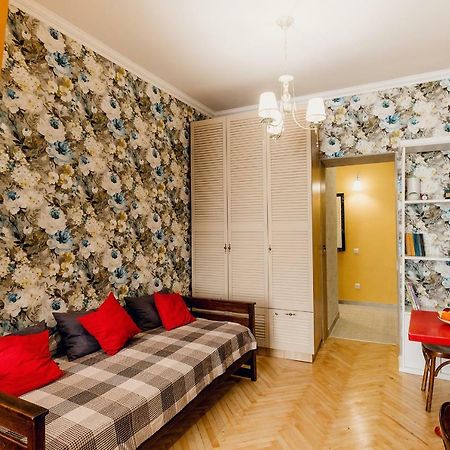 Honey Pie Apartment Lviv Bagian luar foto