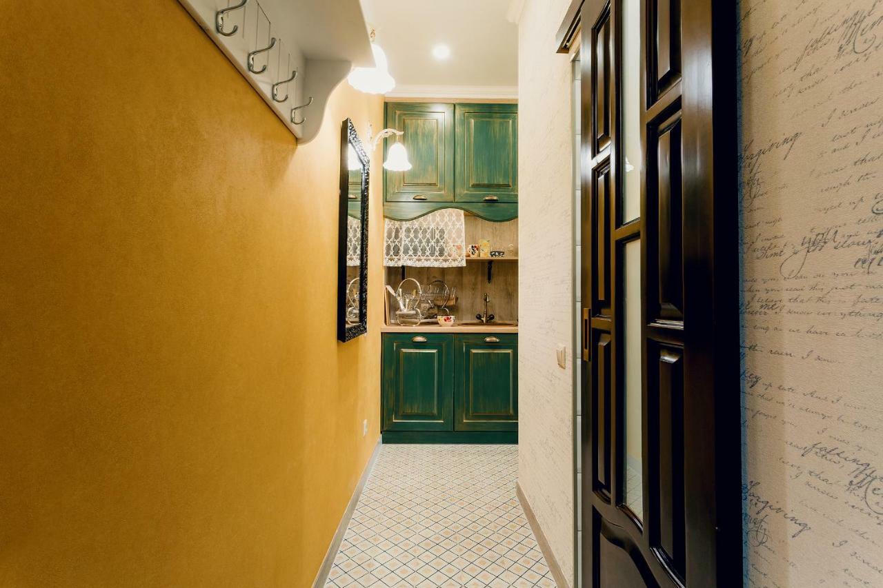Honey Pie Apartment Lviv Bagian luar foto