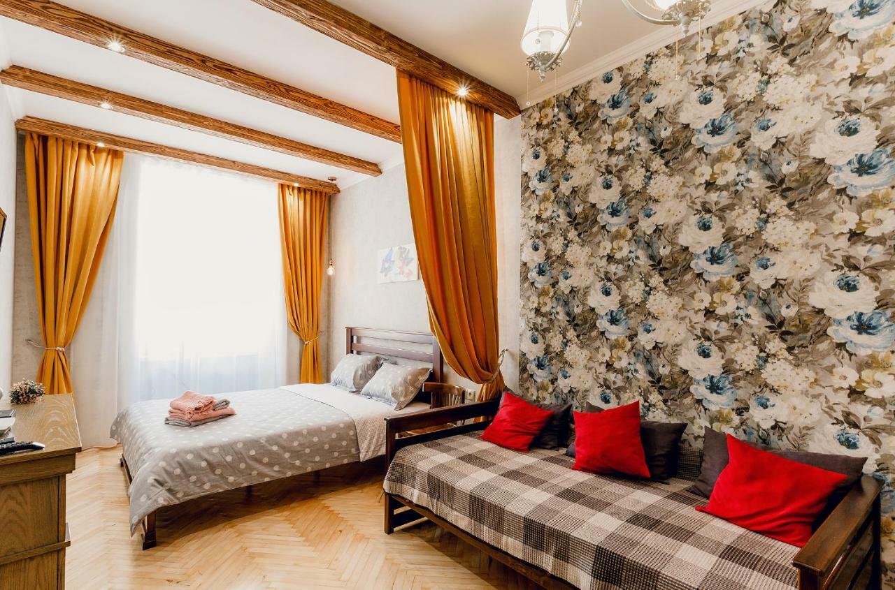 Honey Pie Apartment Lviv Bagian luar foto