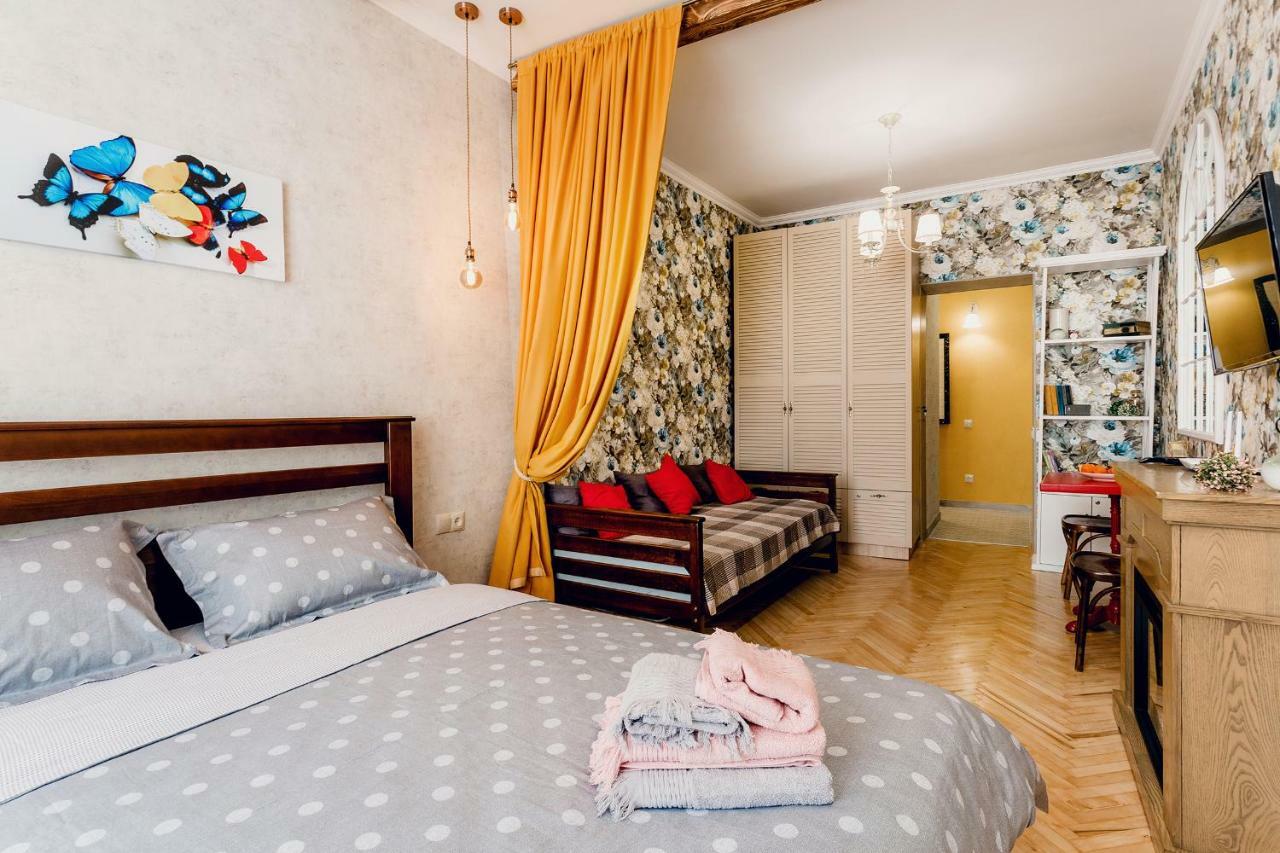 Honey Pie Apartment Lviv Bagian luar foto