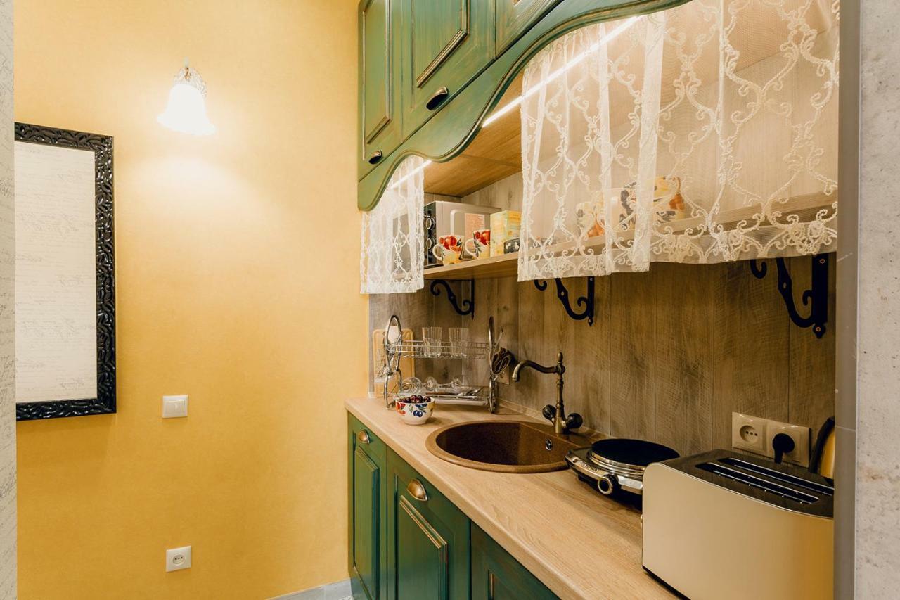 Honey Pie Apartment Lviv Bagian luar foto