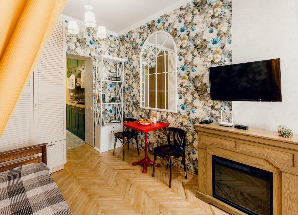 Honey Pie Apartment Lviv Bagian luar foto