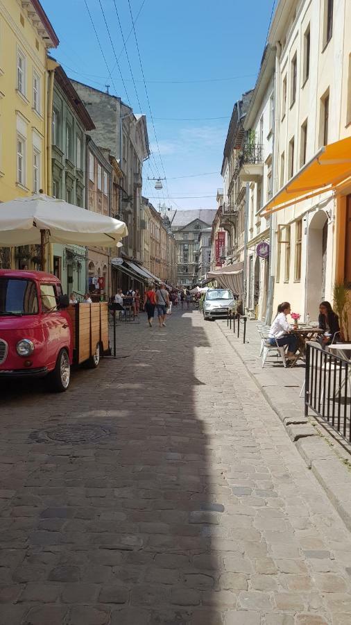 Honey Pie Apartment Lviv Bagian luar foto